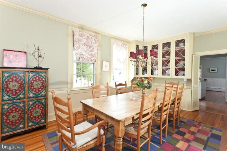 415 Cedarcroft Road Baltimore, MD 21212 - Photo 6 of 30 Dining Room