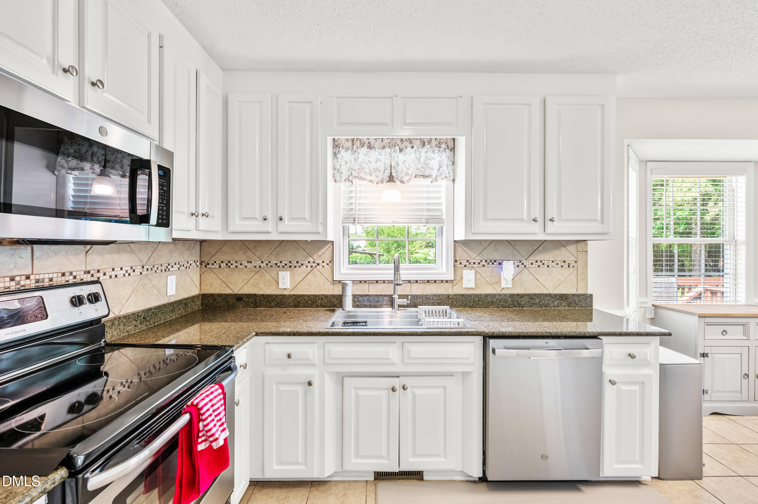 2299 Polenta Road Clayton, NC 27520 - Photo 11 of 29 11_dsc_8243