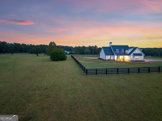 a view of a terrace with mountain view