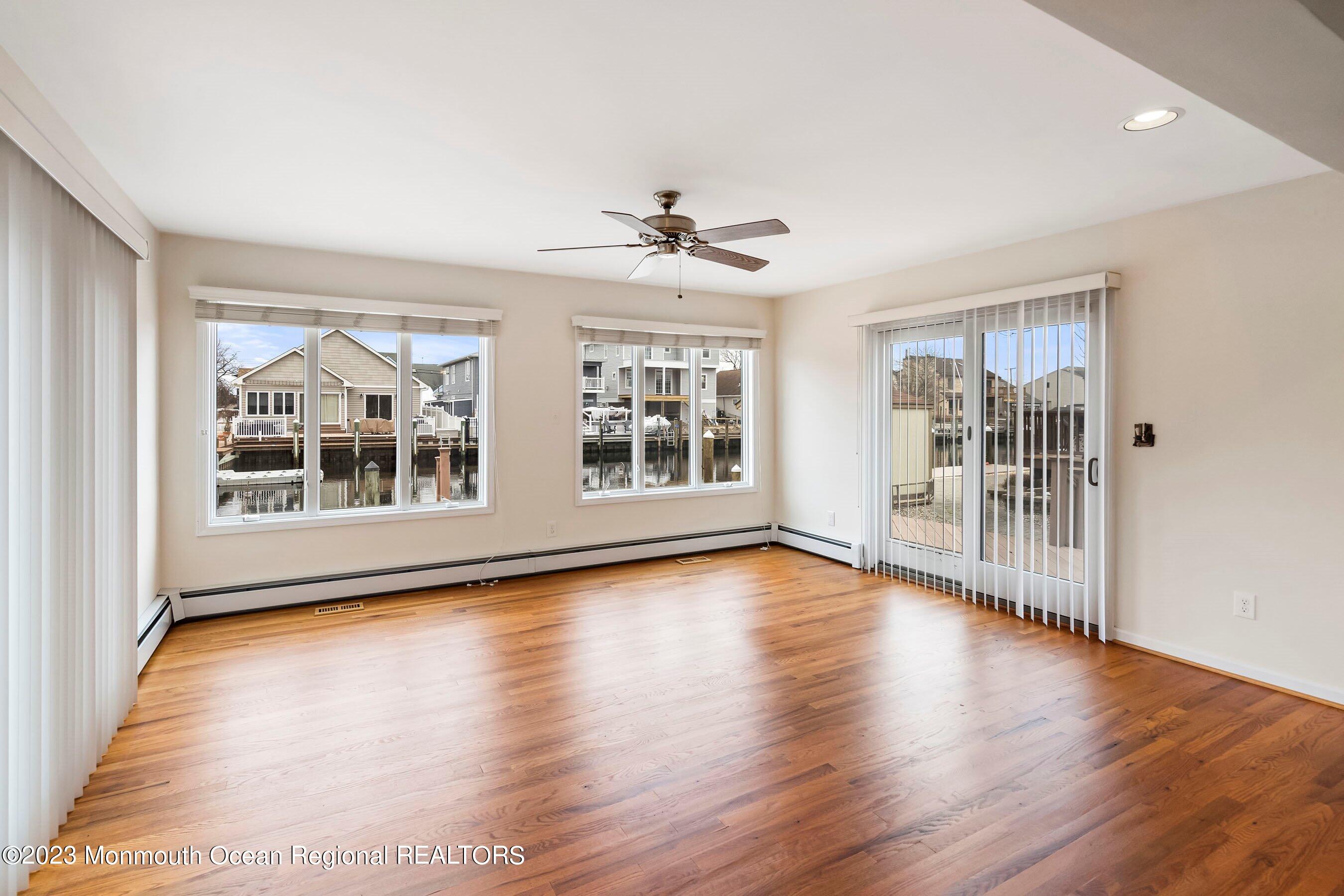 2 Rochester Drive Brick, NJ 08723 - Photo 15 of 52 15-Living 1B