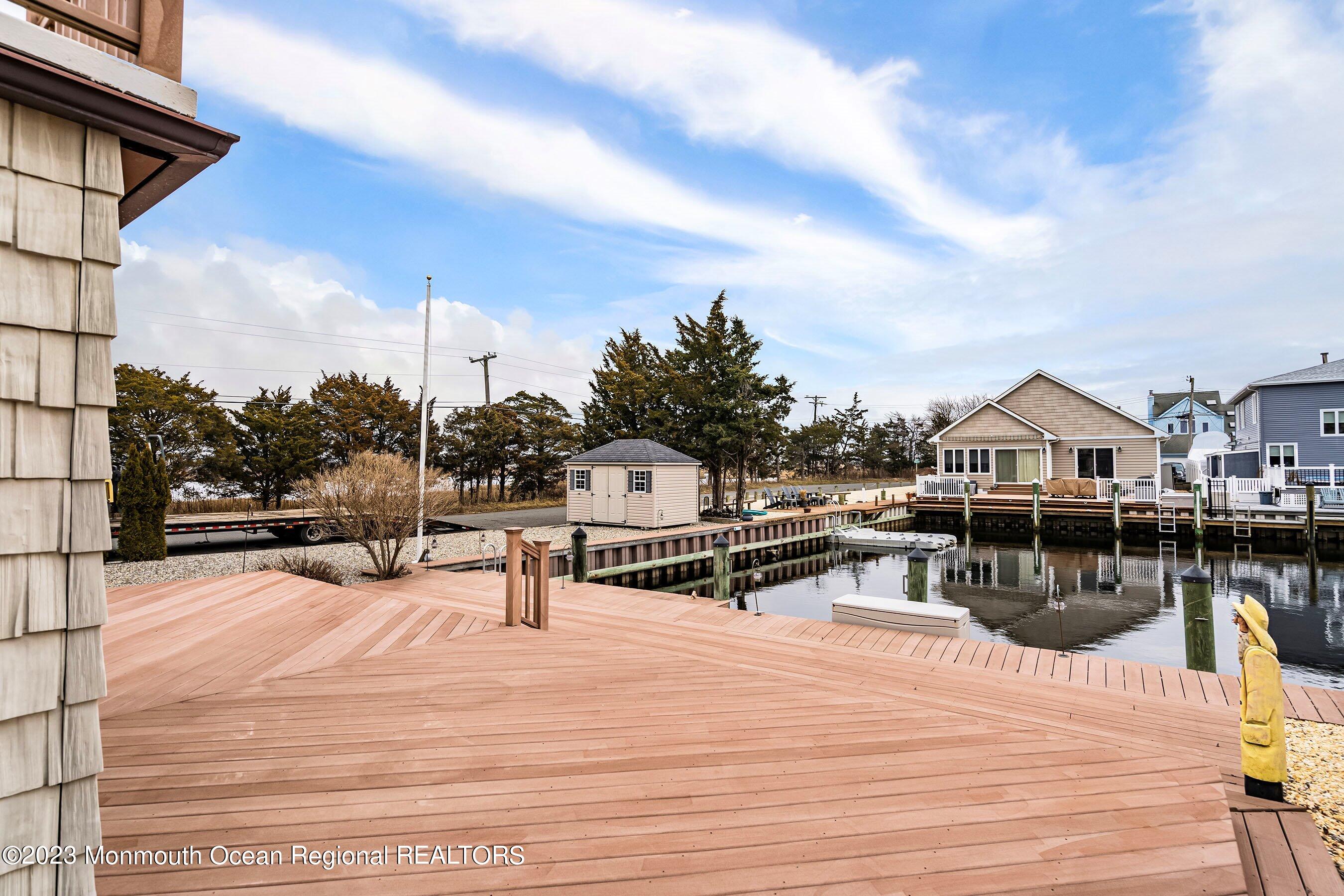 2 Rochester Drive Brick, NJ 08723 - Photo 44 of 52 44-Deck 1