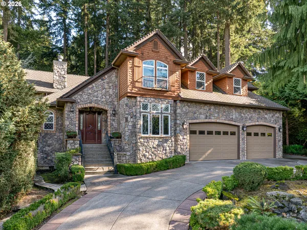 $949,000 | 11233 Southeast Rimrock Drive, Happy Valley, OR 97086