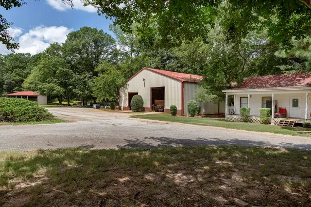 $2,500,000 | 3055 B Spring Hill Drive, Monroe, GA 30656