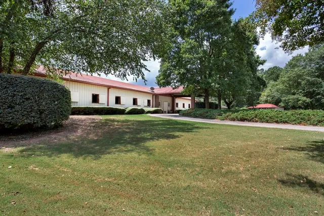 $2,500,000 | 3055 B Spring Hill Drive, Monroe, GA 30656