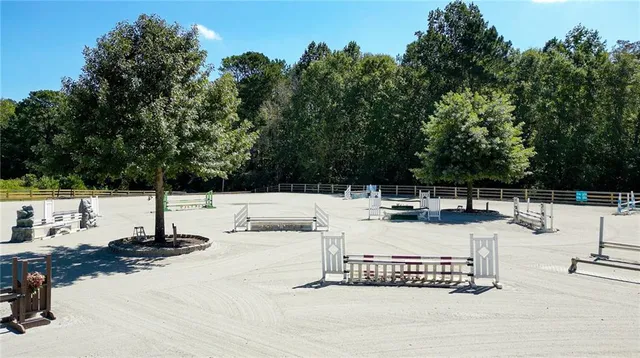 $2,500,000 | 3055 B Spring Hill Drive, Monroe, GA 30656