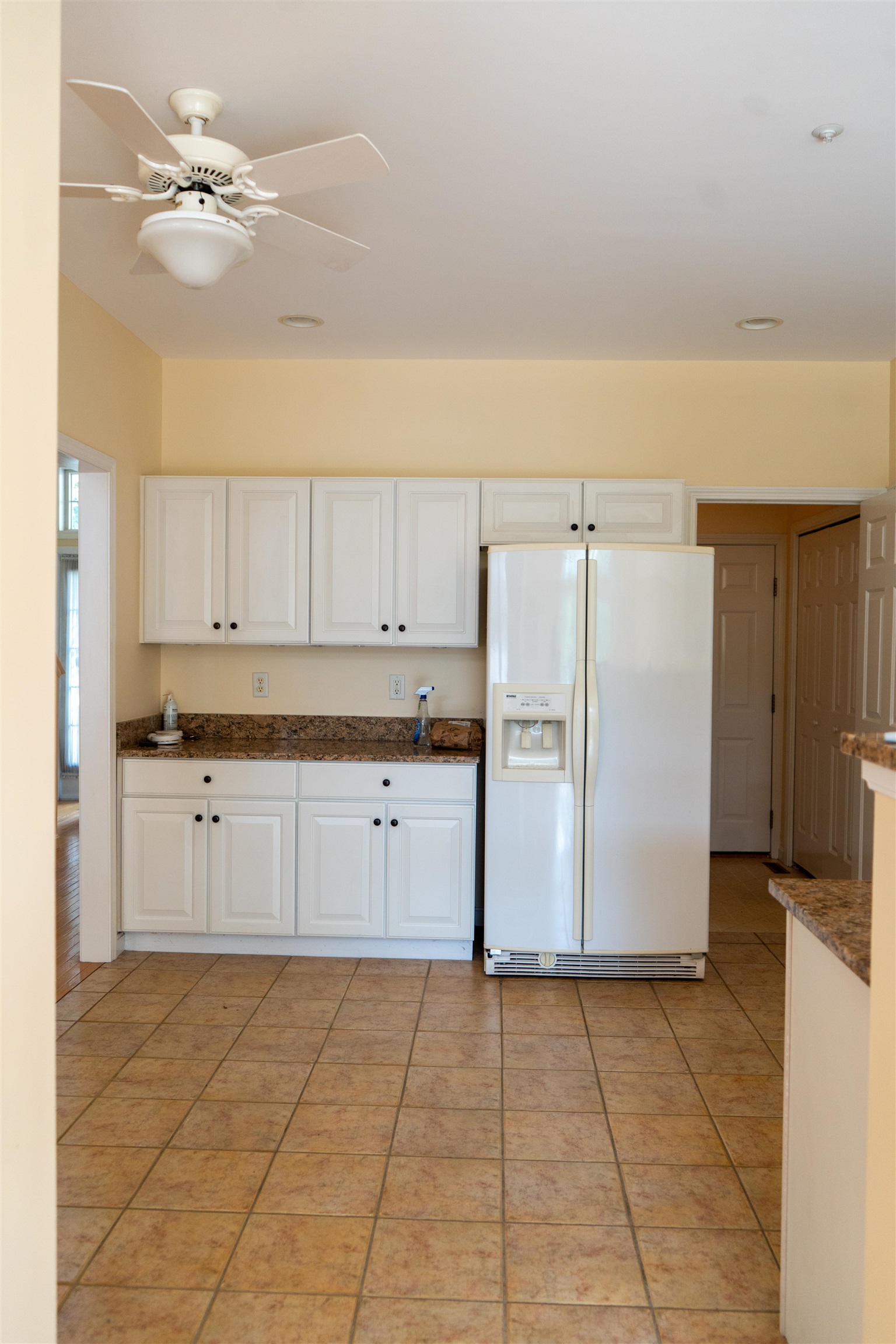 27 Reed Drive, Unit 27 Bedford, NH 03110 - Photo 7 of 24