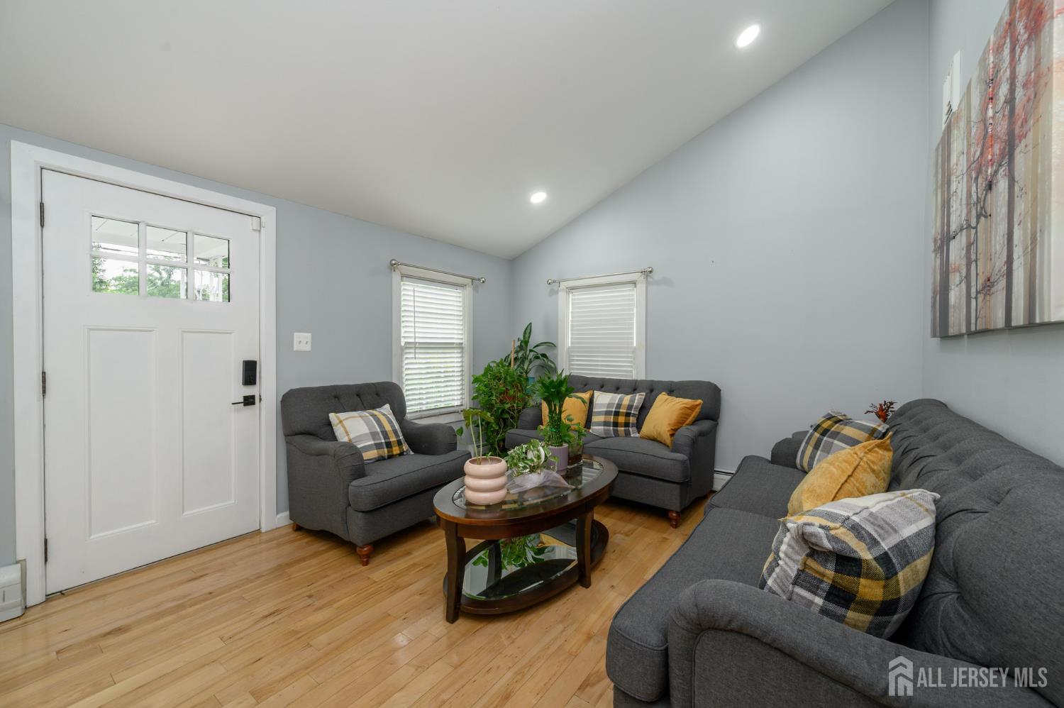 519 Calvert Road North Brunswick, NJ 08902 - Photo 5 of 46