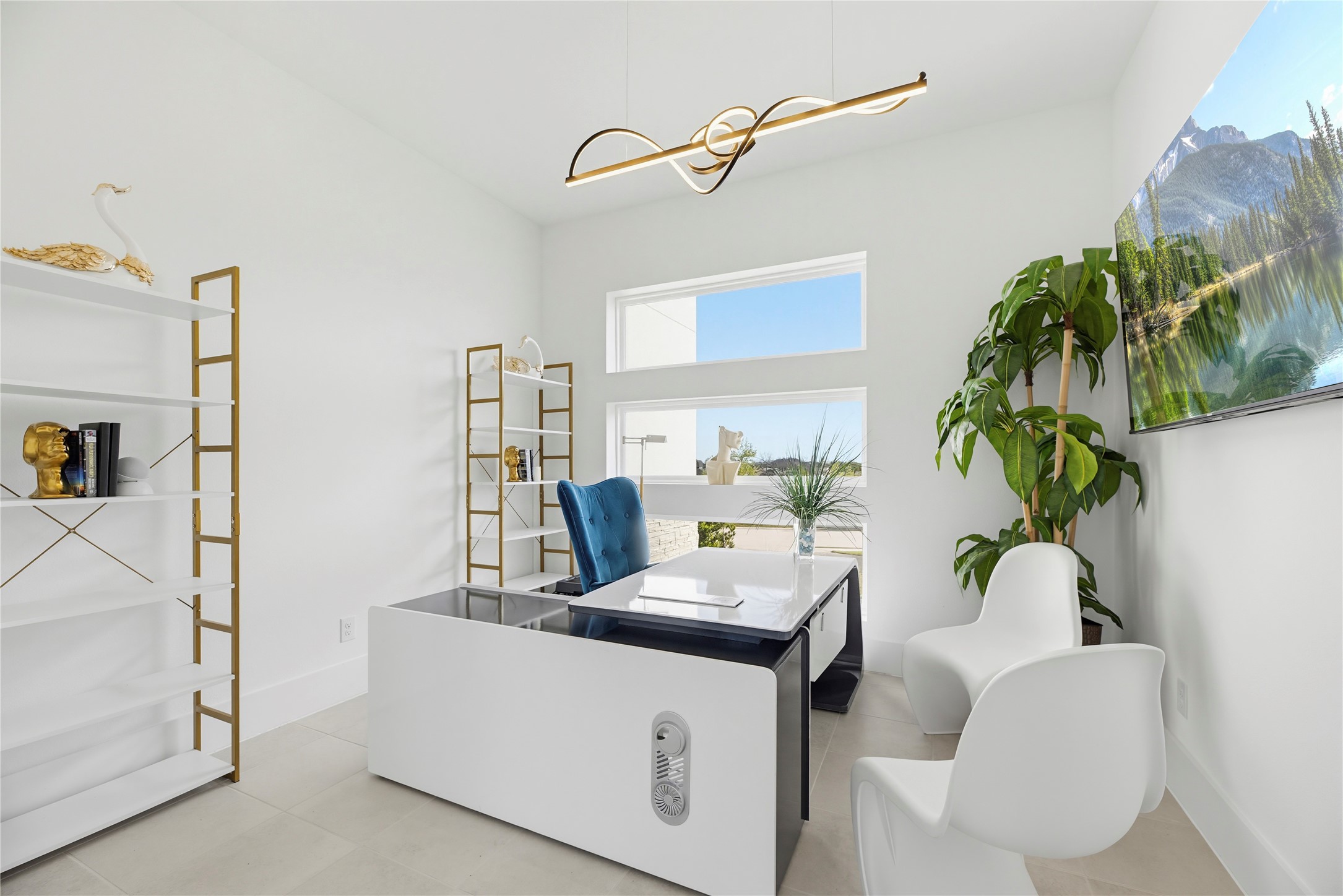 29526 Cir S Rnch Trail Fulshear, TX 77406 - Photo 18 of 48 a room with furniture and potted plants