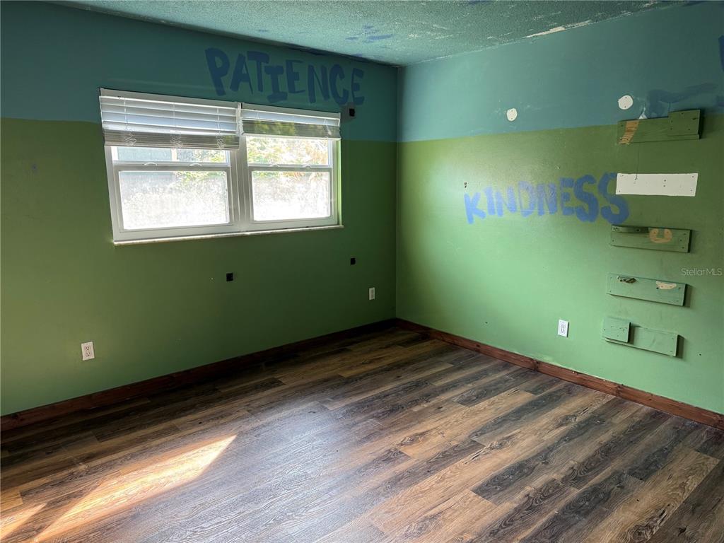 861 Palermo Road St. Augustine, FL 32086 - Photo 21 of 33 a view of empty room with window