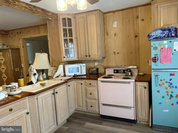 $199,000 | 81 Hershel Lane, High View, WV 26808