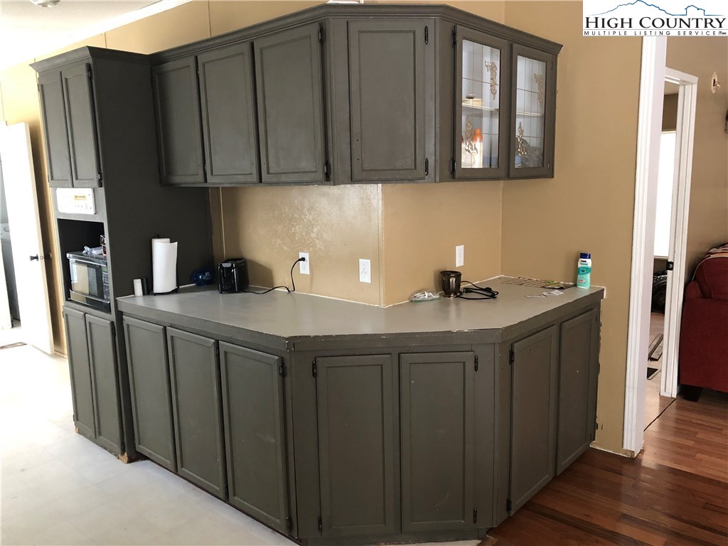 3017 3 Top Road Creston, NC 28615 - Photo 6 of 24 Gallery Image 6
