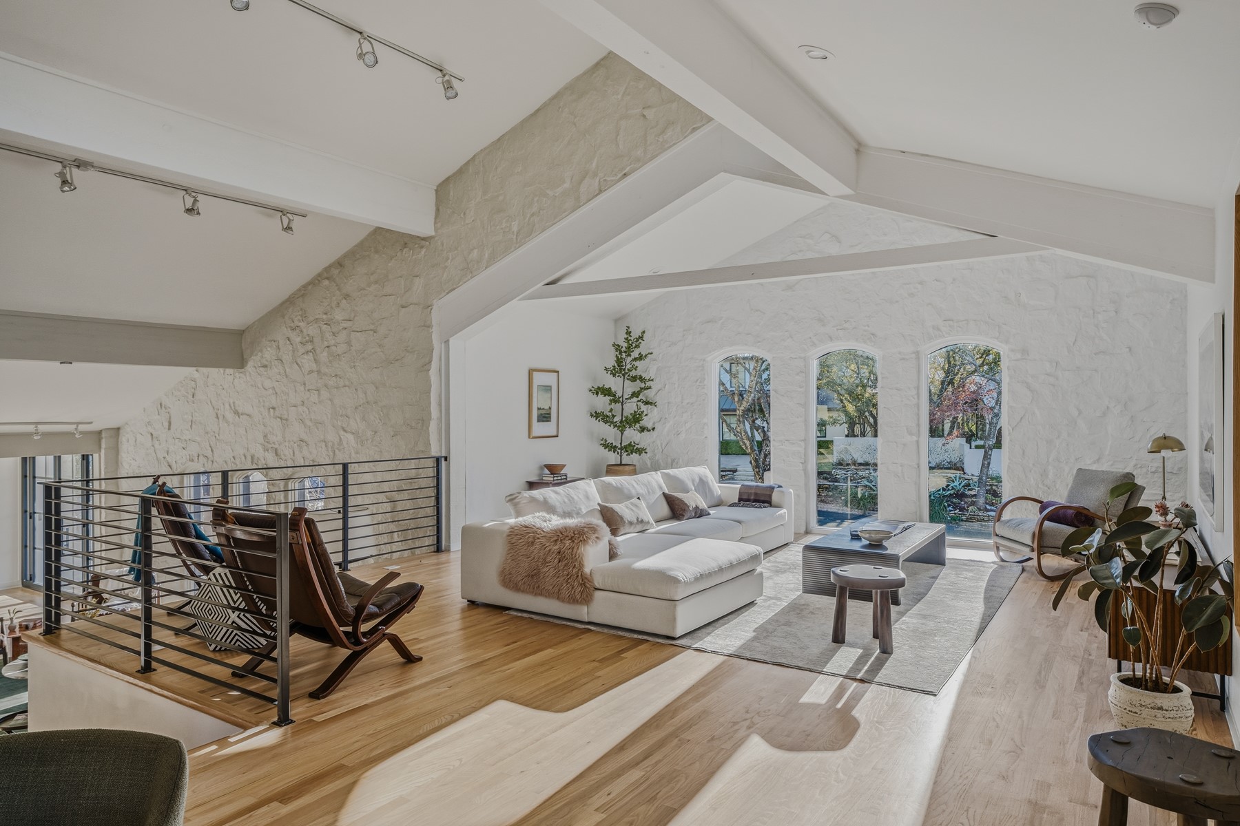 2609 Maria Anna Road Austin, TX 78703 - Photo 13 of 32