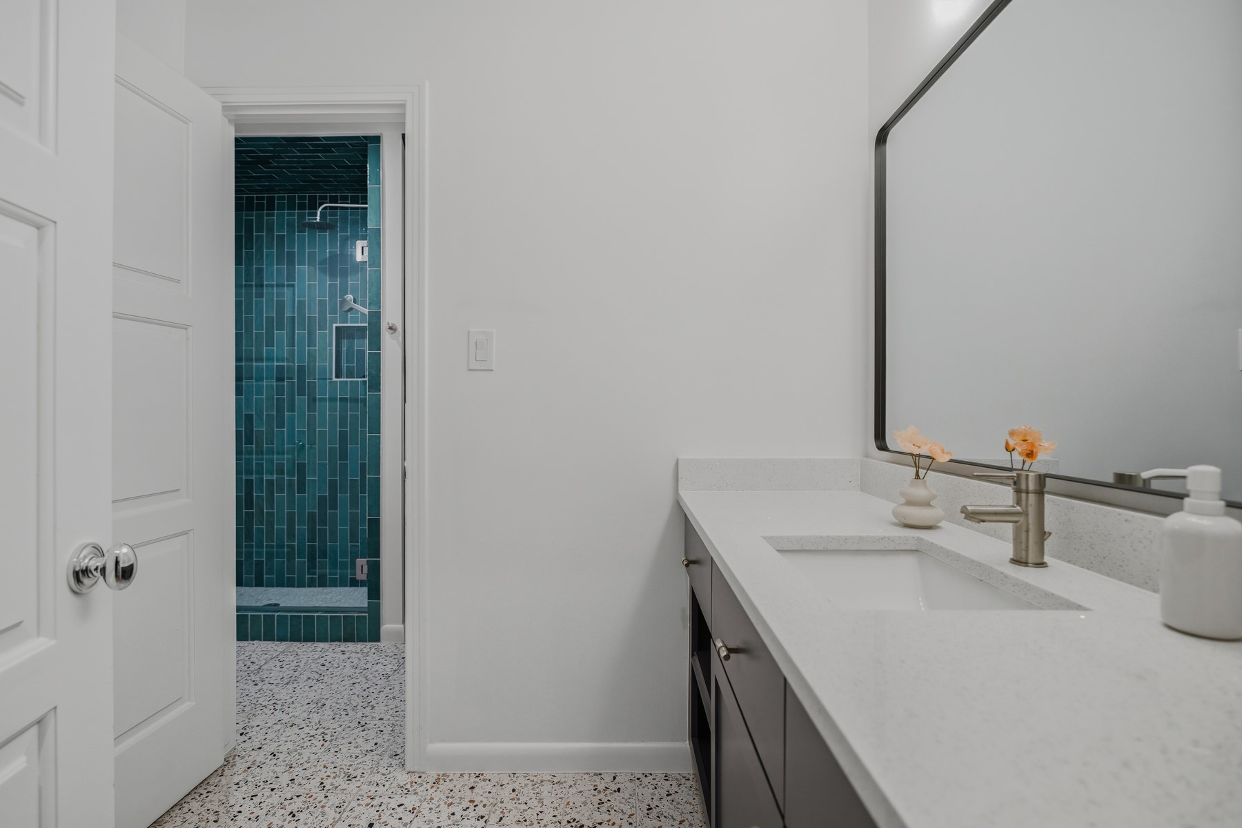 2609 Maria Anna Road Austin, TX 78703 - Photo 26 of 32