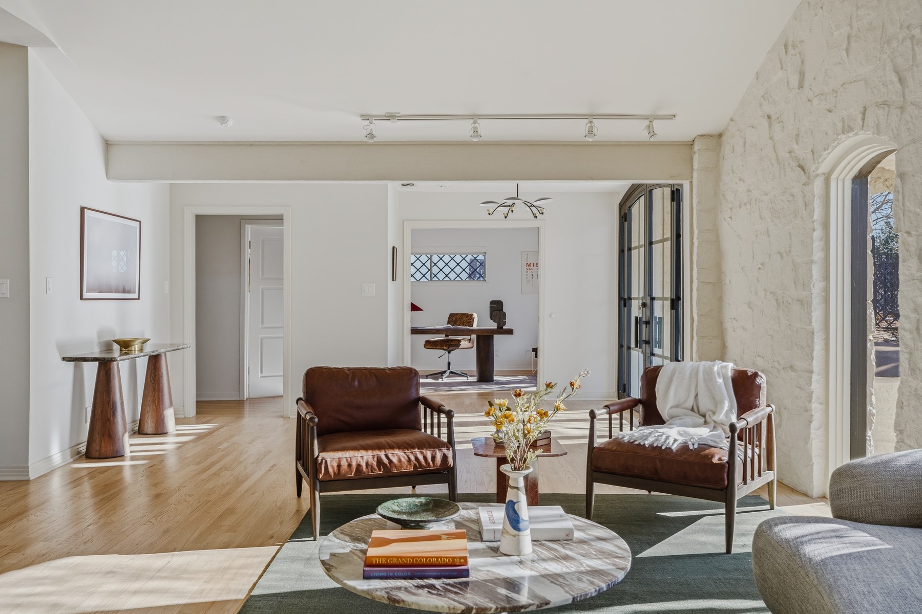 2609 Maria Anna Road Austin, TX 78703 - Photo 5 of 32