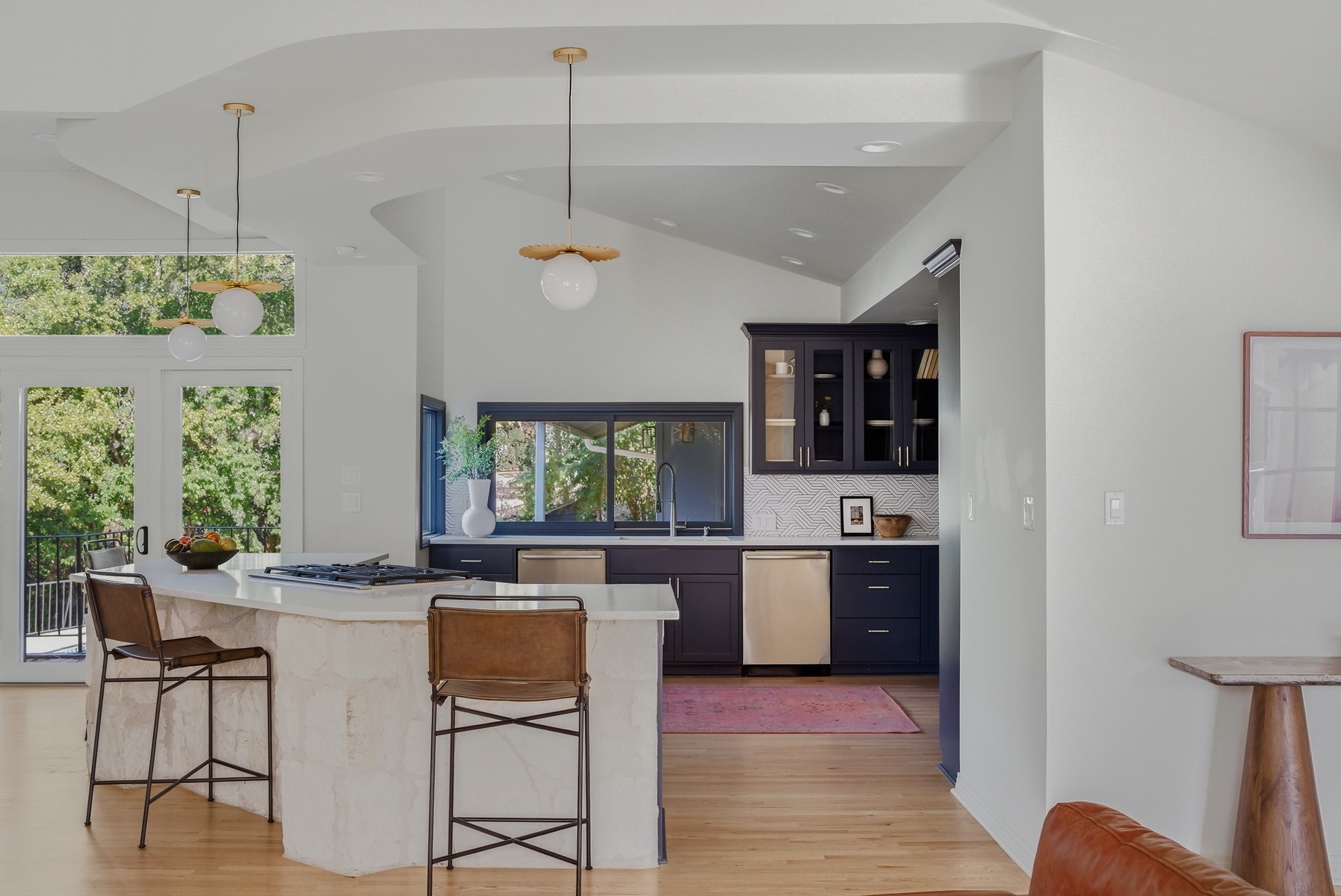 2609 Maria Anna Road Austin, TX 78703 - Photo 7 of 32