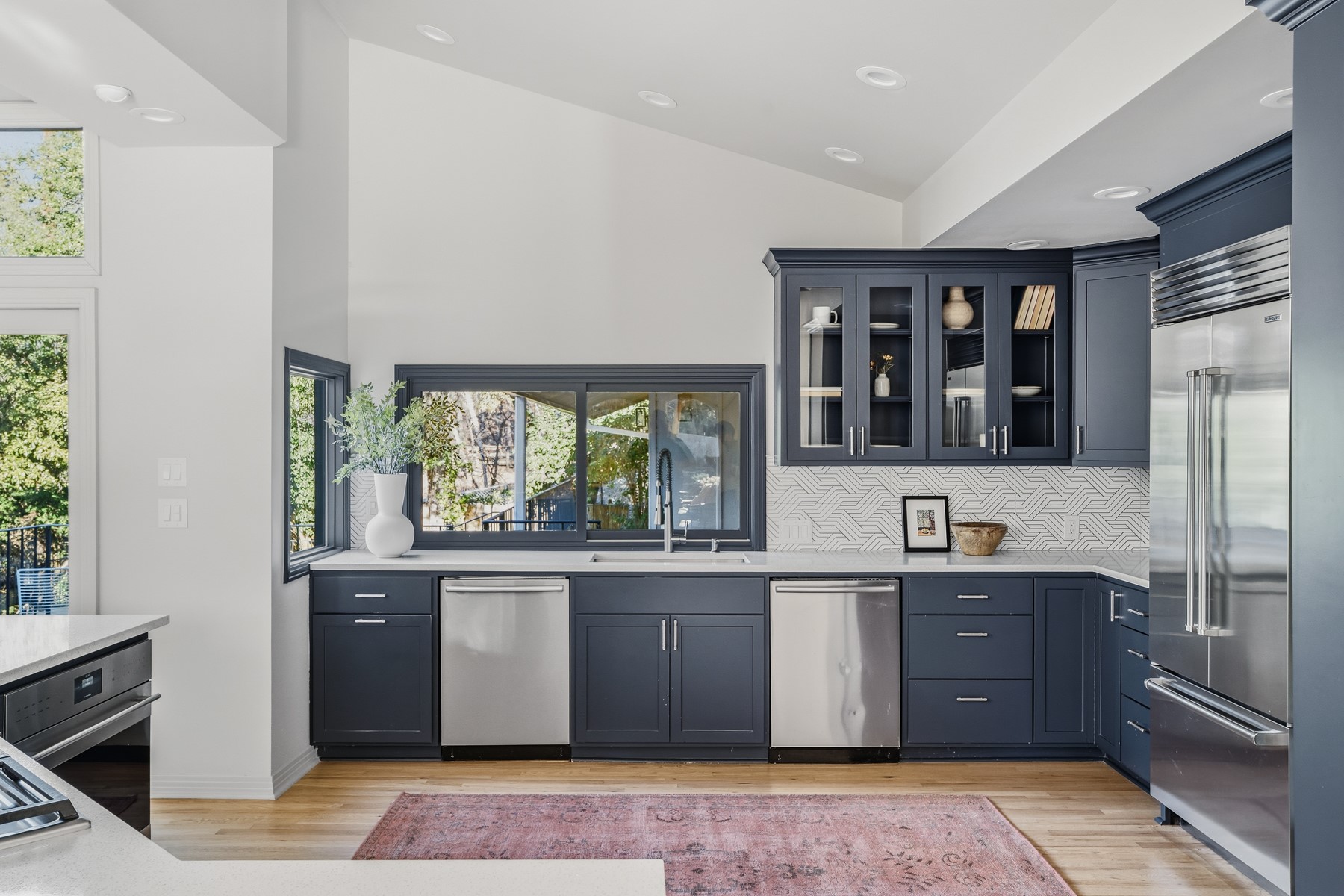 2609 Maria Anna Road Austin, TX 78703 - Photo 10 of 32