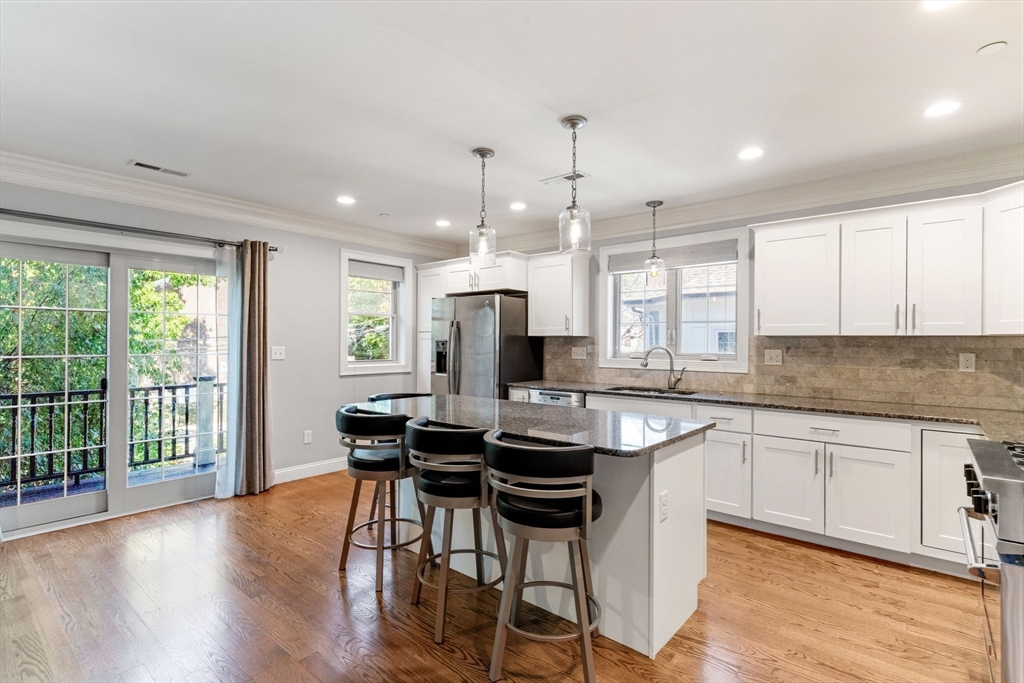 22 Hawthorne Street, Unit 2 Boston, MA 02119 - Photo 7 of 34