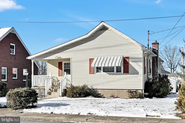 $229,900 | 213 Hoffer Street, Middletown, PA 17057