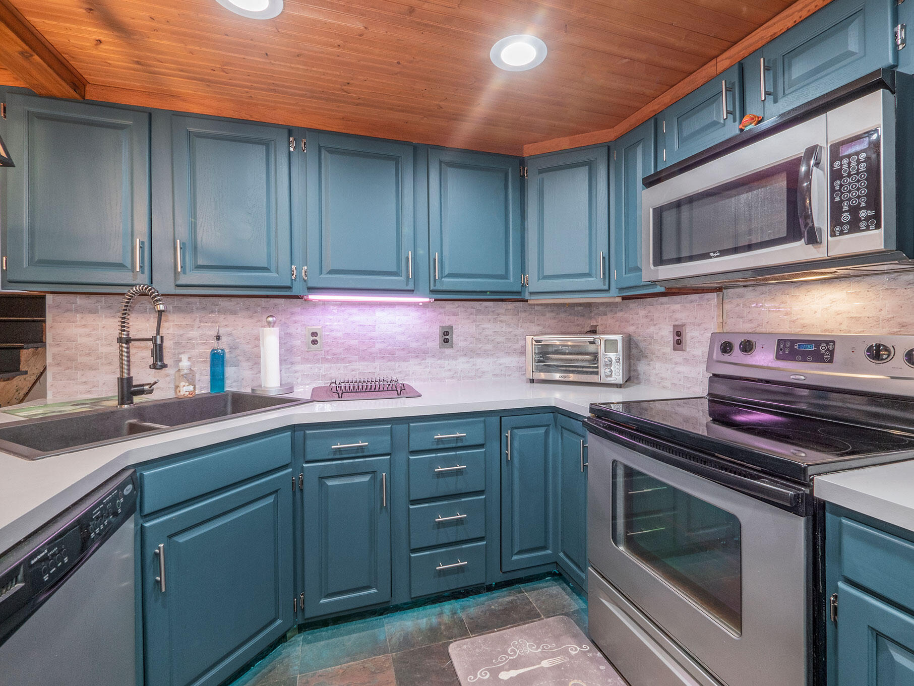 353 Ambs Road Michigan Center, MI 49254 - Photo 9 of 38 9