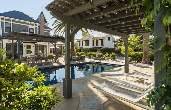 $12,000,000 | 400 Meadowood Lane, St. Helena, CA 94574