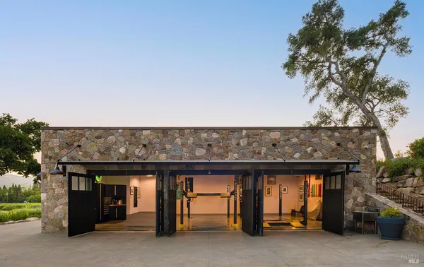 $12,000,000 | 400 Meadowood Lane, St. Helena, CA 94574