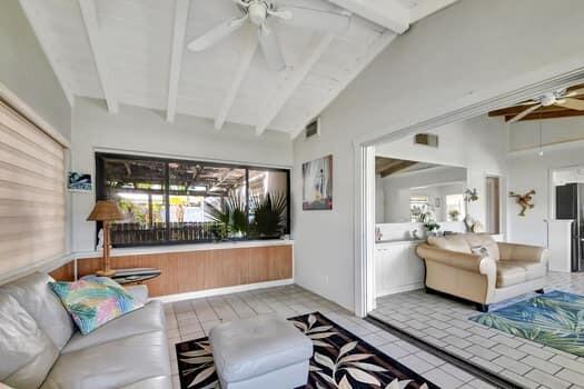 640 N Road Boynton Beach, FL 33435 - Photo 9 of 43 Family room