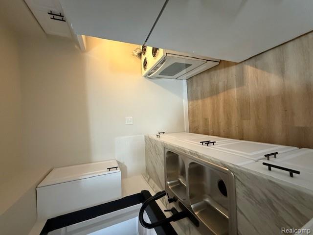 20415 West Seven Mile Road, Unit 301 Detroit, MI 48219 - Photo 4 of 8