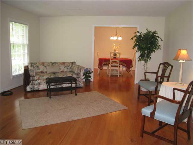 536 Drumheller Road Clemmons, NC 27012 - Photo 8 of 16 Living Room. Gleaming new hardwood floors through main level.