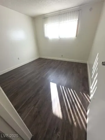 $1,200 | 1121 East Desert Inn Road, Unit 1, Las Vegas, NV 89109