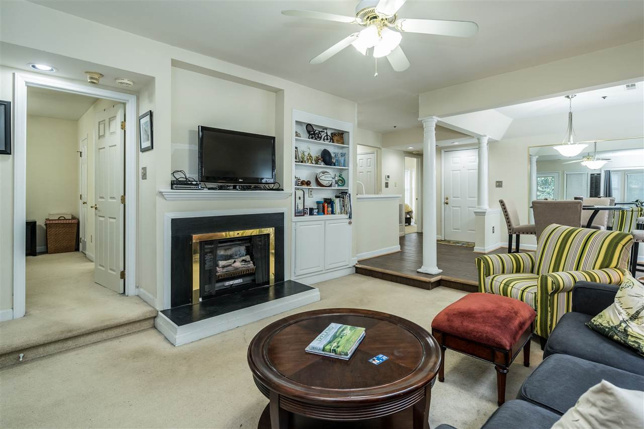239 New Bern Place, Unit 201 Raleigh, NC 27601 - Photo 8 of 22 Photo 8