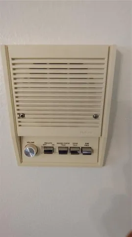 a view of empty room with window