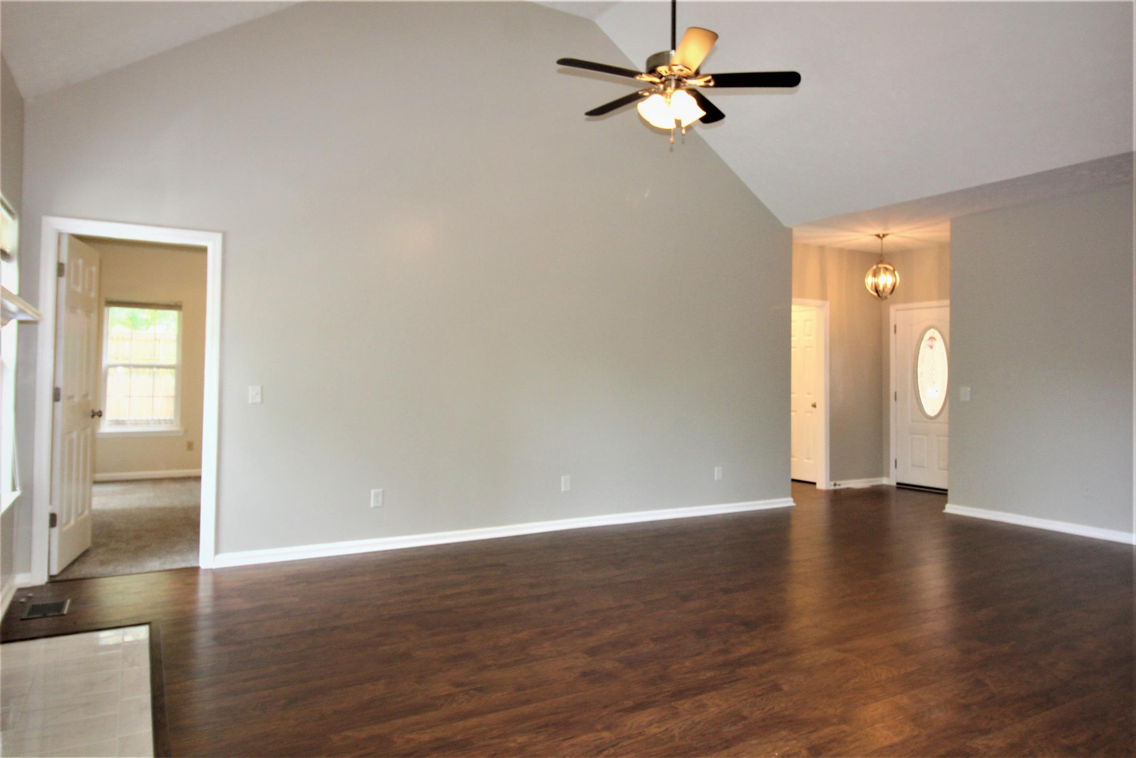 810 Sunset Point Mount Juliet, TN 37122 - Photo 2 of 19 Gallery Image 2
