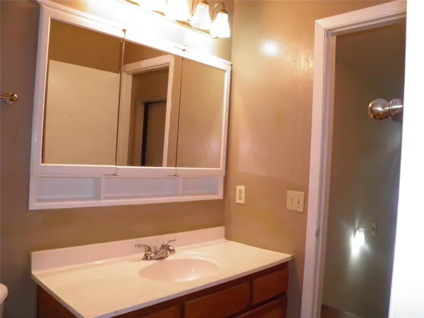 $1,700 | 2711 Grants Lake Boulevard, Unit 173Q, Sugar Land, TX 77479