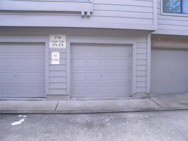 $1,700 | 2711 Grants Lake Boulevard, Unit 173Q, Sugar Land, TX 77479