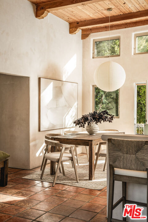 3450 Thacher Road Ojai, CA 93023 - Photo 6 of 33 a living room with a table and chair