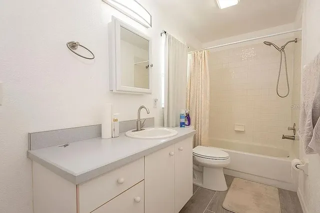 $392,000 | 23 Old Sunbeam Drive, South Daytona, FL 32119