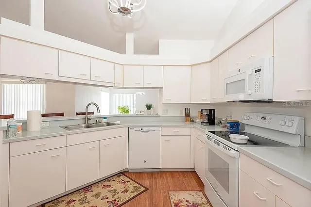 $392,000 | 23 Old Sunbeam Drive, South Daytona, FL 32119