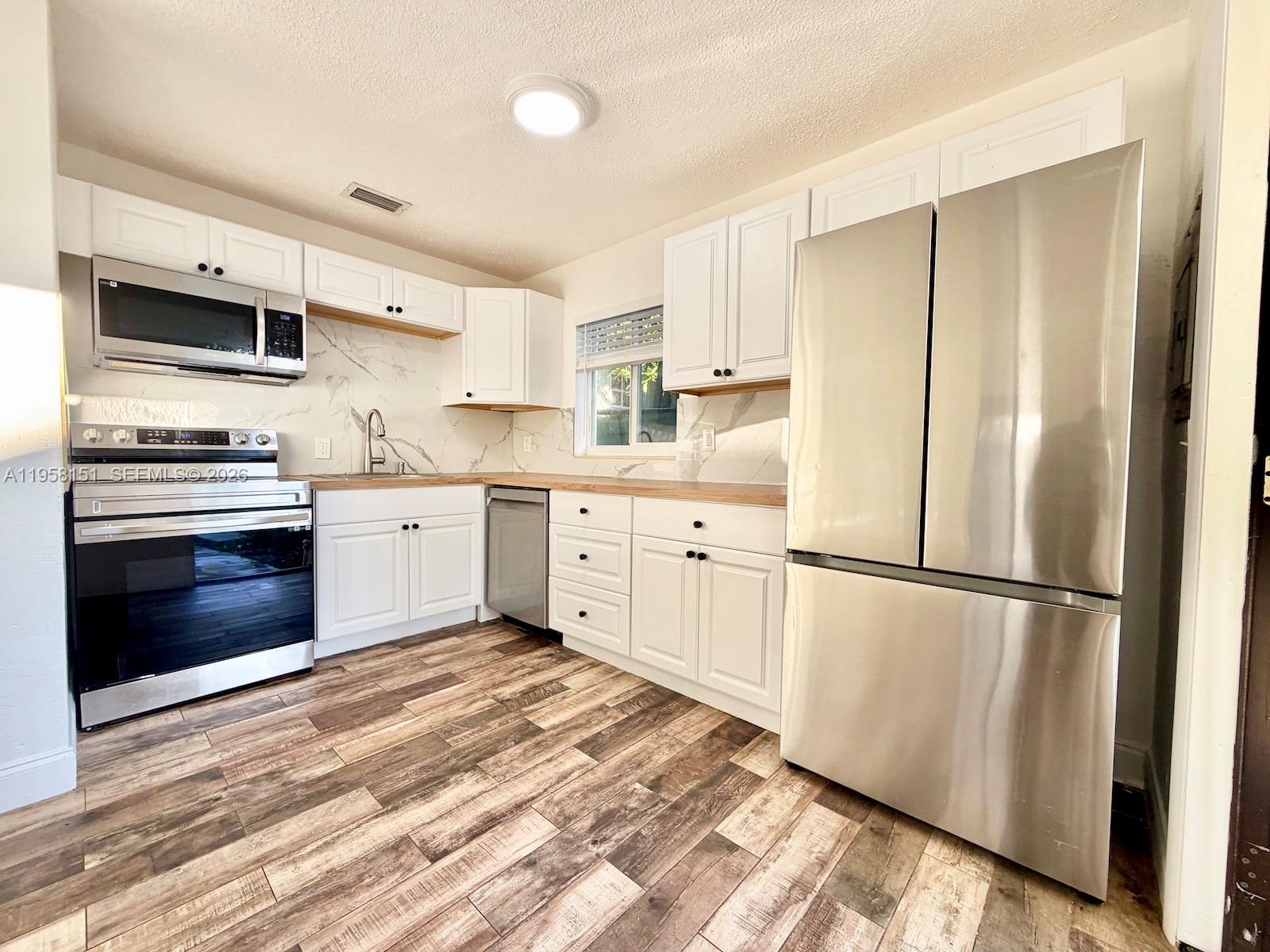 927 Southwest 12th Avenue, Unit 927 Miami, FL 33130 - Photo 7 of 19