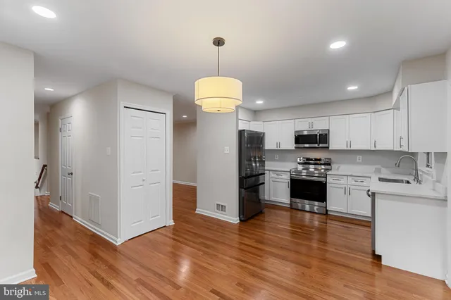 $475,000 | 8871 Stonebrook Lane, Columbia, MD 21046