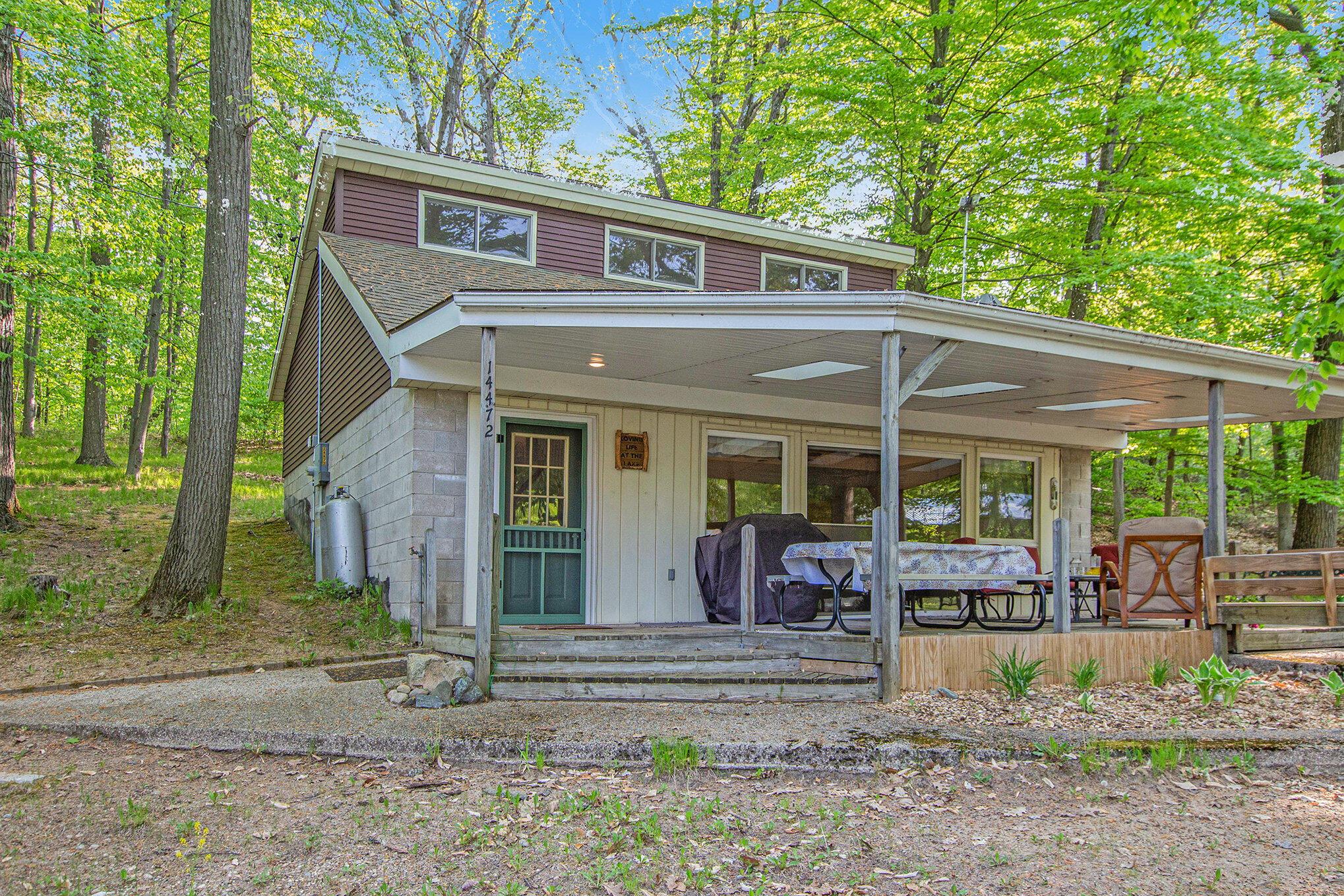8175 Colgrove Road Mecosta, MI 49332 - Photo 2 of 23 Front
