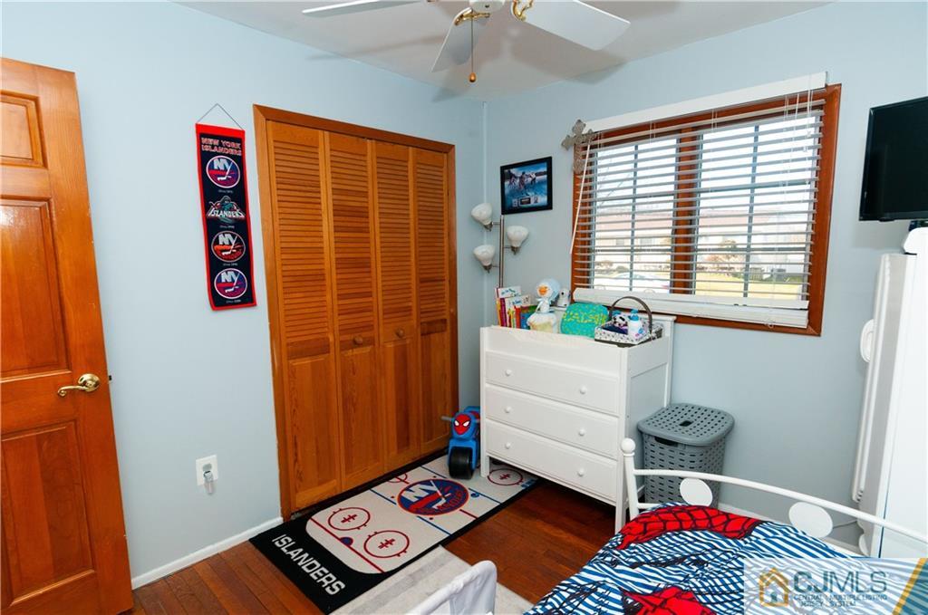 18 Rutgers Road Old Bridge, NJ 08859 - Photo 20 of 30 a living room with furniture and a window