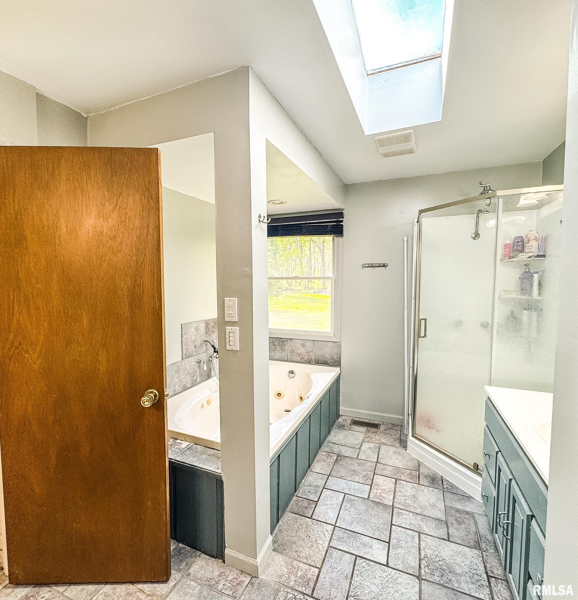 15789 Corinth Road Johnston City, IL 62951 - Photo 21 of 30