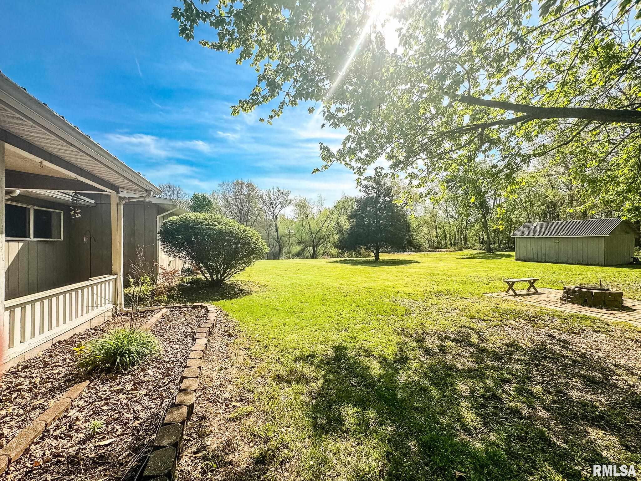 15789 Corinth Road Johnston City, IL 62951 - Photo 4 of 30