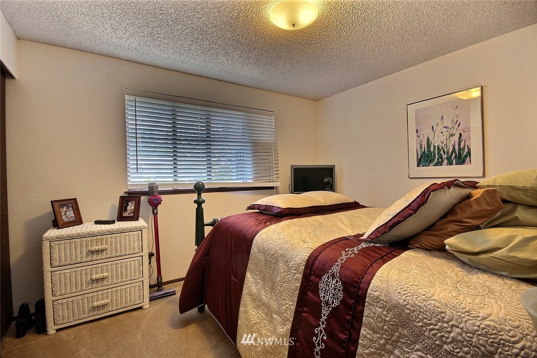 3611 Northeast 10th Court Renton, WA 98056 - Photo 15 of 20
