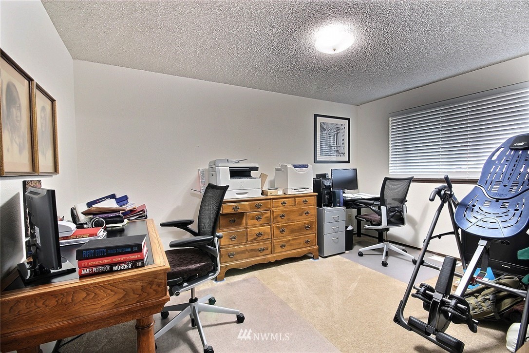 3611 Northeast 10th Court Renton, WA 98056 - Photo 16 of 20