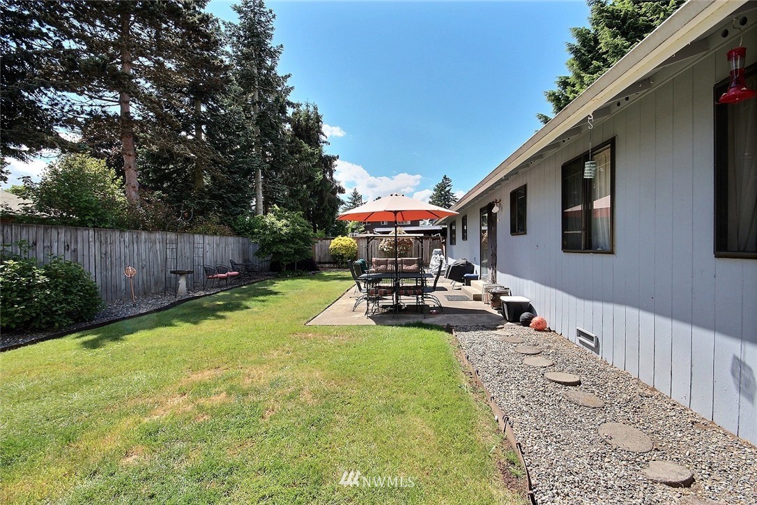 3611 Northeast 10th Court Renton, WA 98056 - Photo 17 of 20
