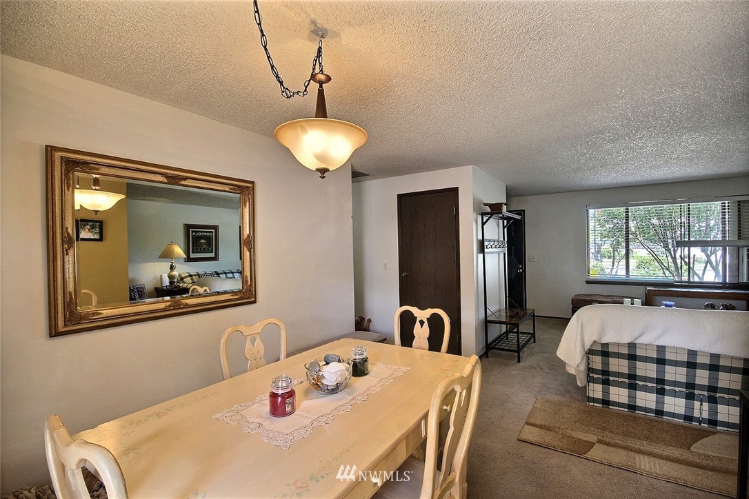 3611 Northeast 10th Court Renton, WA 98056 - Photo 6 of 20