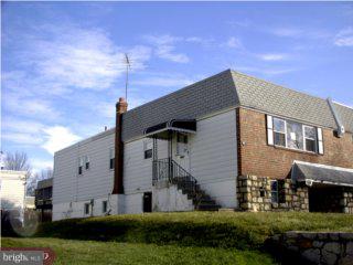 427 Densmore Road Philadelphia, PA 19116 - Photo 2 of 6 Gallery Image 2