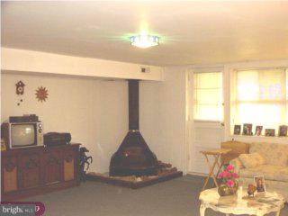 427 Densmore Road Philadelphia, PA 19116 - Photo 6 of 6 Gallery Image 6