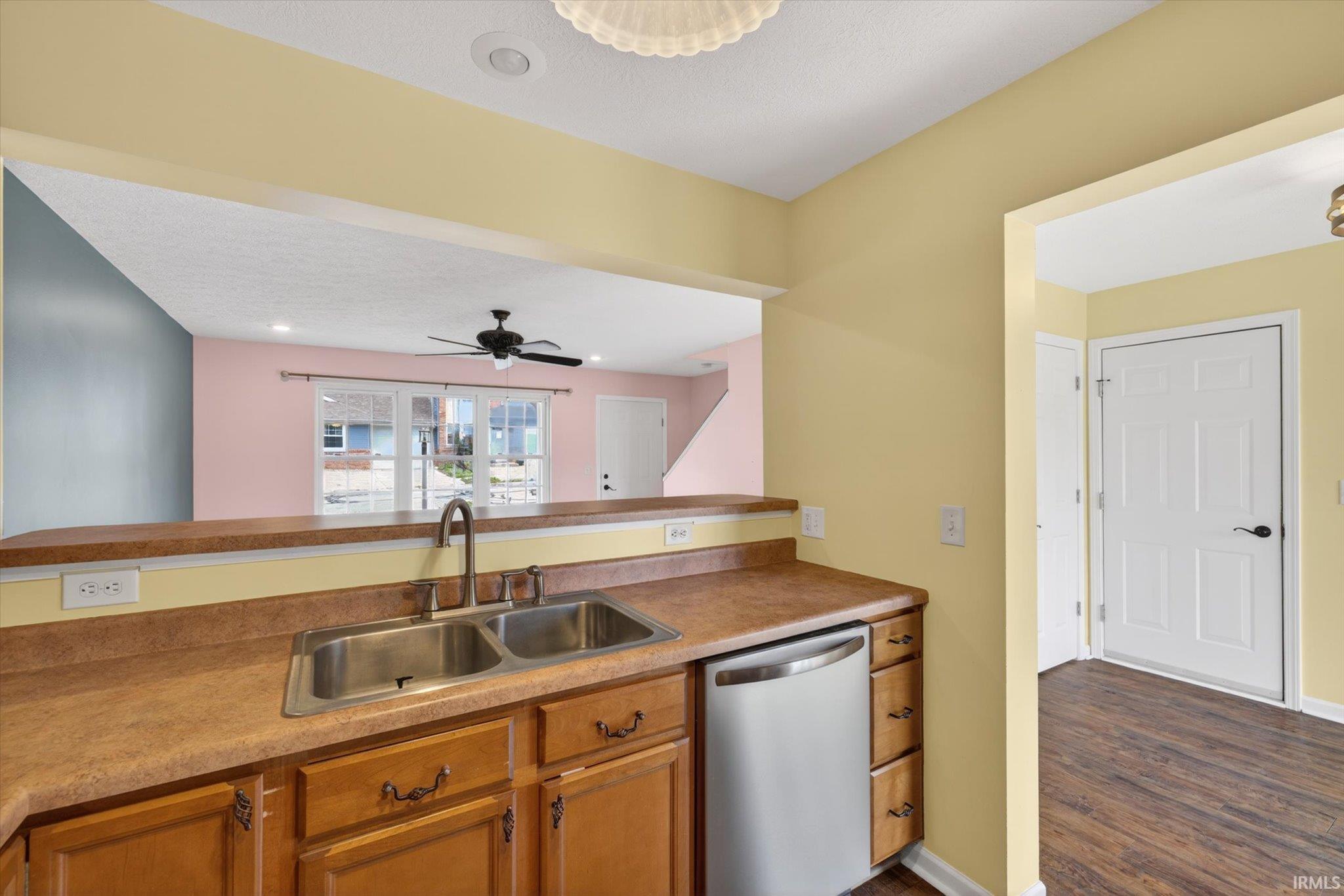 3850 South Cramer Circle Bloomington, IN 47403 - Photo 9 of 33